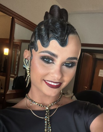 Profile picture of Julia Mozdyniewicz