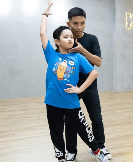 Minh Truong and Minh Cuong: A Family&acute;s Journey from Vietnam to Blackpool