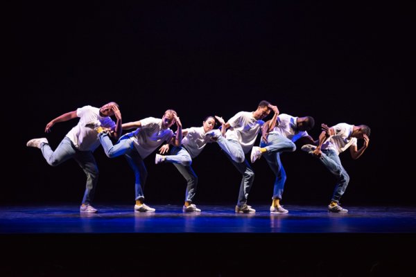 Team performing HipHop